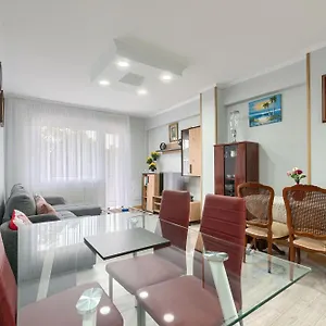 Vivienda Turistica Centrica Y Con Estilo En El Encantador Barrio La Cruz Bilbao
